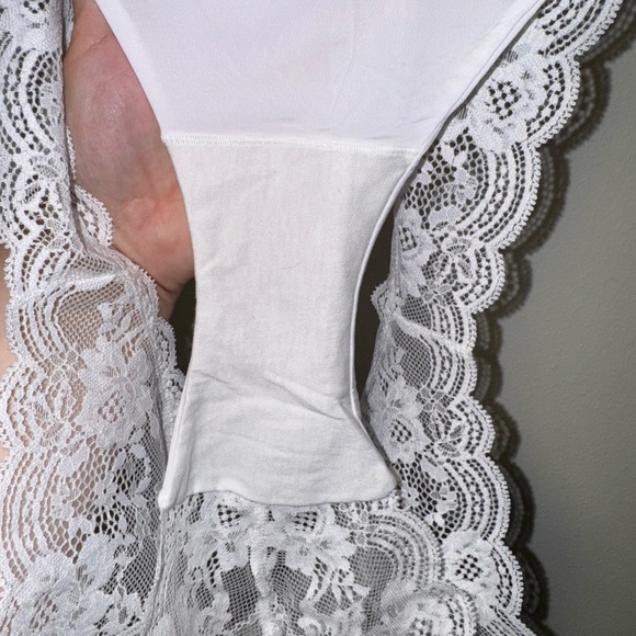 Victoria's Secret Red and White Lace Lingerie Panties Set - Picture 11 of 14